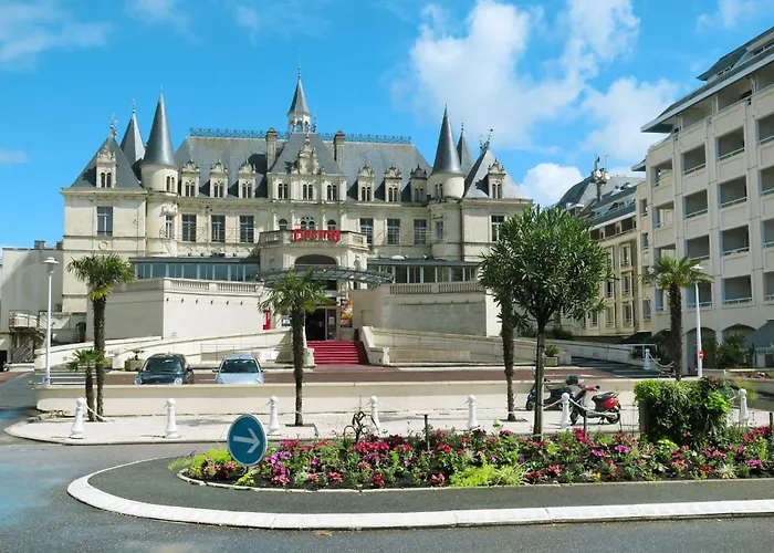 Port Soleil-5 By Interhome